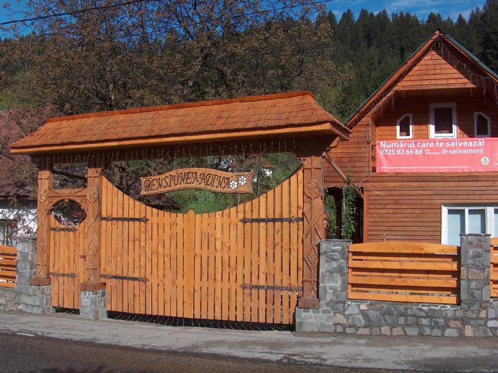 Pensiunea Adina Cavnic Exterior foto