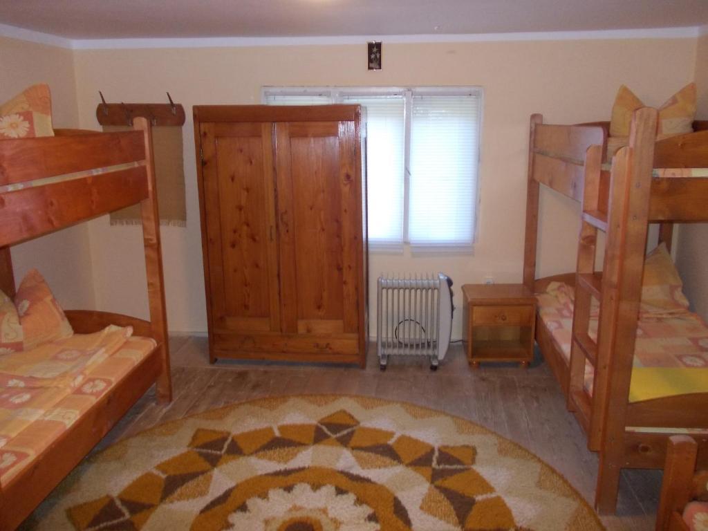 Pensiunea Adina Cavnic Cameră foto